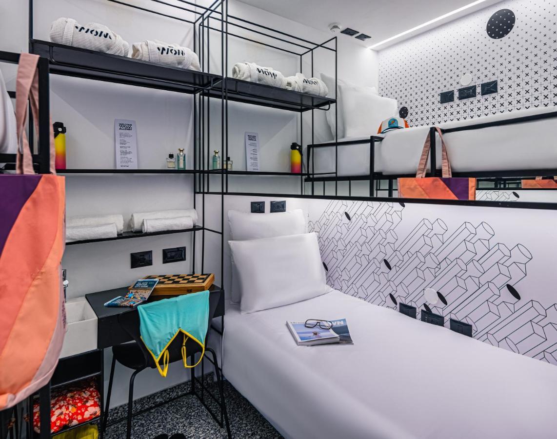 Wom Allenby Pod Hotel Тель-Авив Экстерьер фото